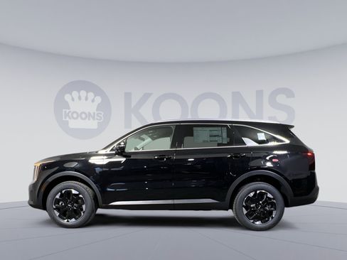 New 2026 Kia Sorento S image 2