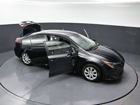 Used 2024 Toyota Corolla LE image 35