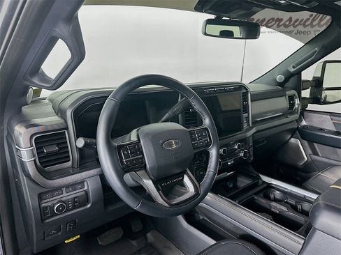 Used 2024 Ford F350 Platinum image 31