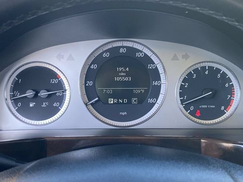 Used 2010 Mercedes-Benz GLK 350 4MATIC image 30