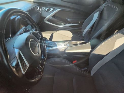 Used 2019 Chevrolet Camaro LT image 8