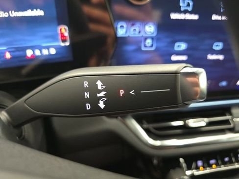 New 2026 Chevrolet Equinox EV LT image 16