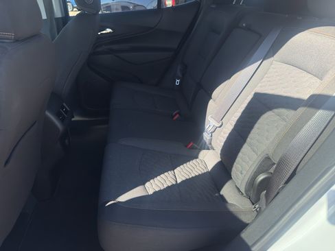 Used 2018 Chevrolet Equinox LT image 14