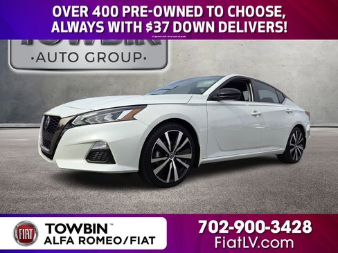 Used 2021 Nissan Altima 2.5 SR w/ SR Premium Package image 1