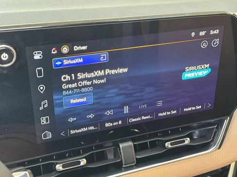 Used 2025 Chevrolet Equinox ACTIV image 8