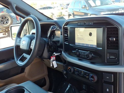 Used 2023 Ford F150 XLT image 12