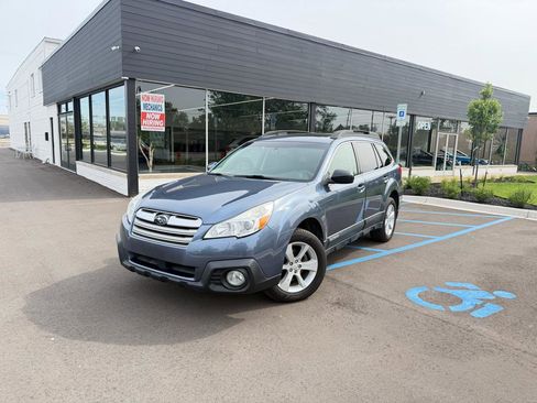 Used 2014 Subaru Outback 2.5i Premium w/ Moonroof Package AWD/4WD image 1