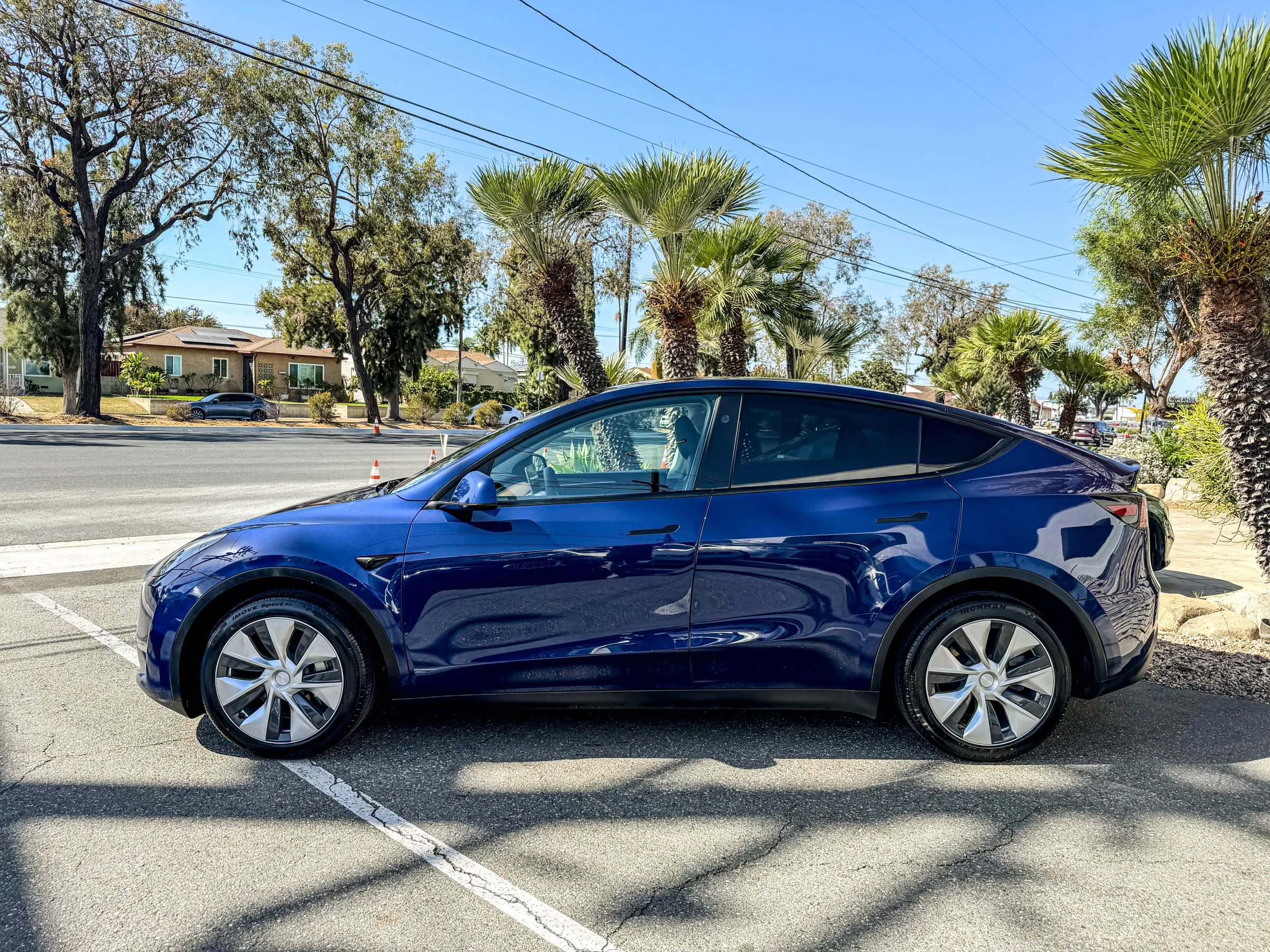 Used 2023 Tesla Model Y Long Range AWD/4WD image 14
