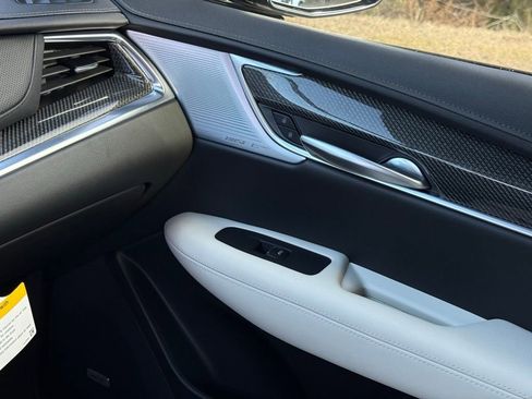 New 2026 Cadillac XT5 Sportv w/ LPO, Onyx Lite Package image 34