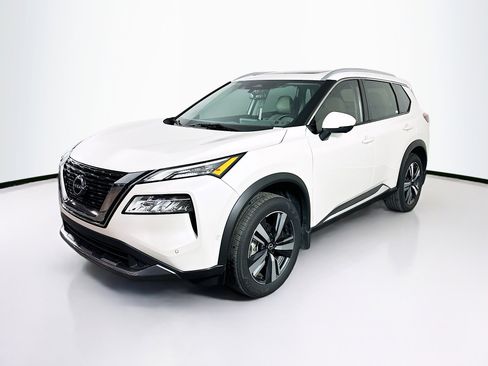 Used 2023 Nissan Rogue SL w/ SL Premium Package AWD/4WD image 3
