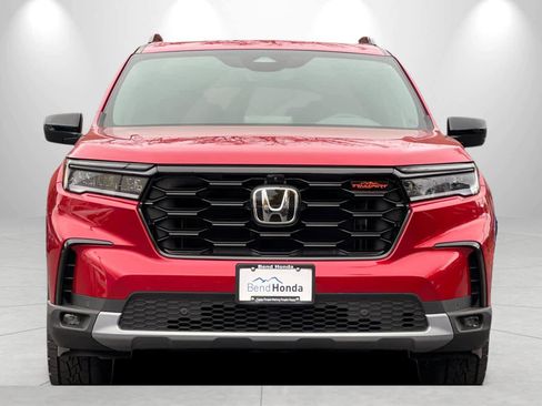 New 2025 Honda Pilot TrailSport image 10