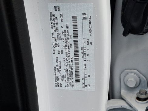 Used 2023 Ford F250 Lariat w/ Chrome Package image 30