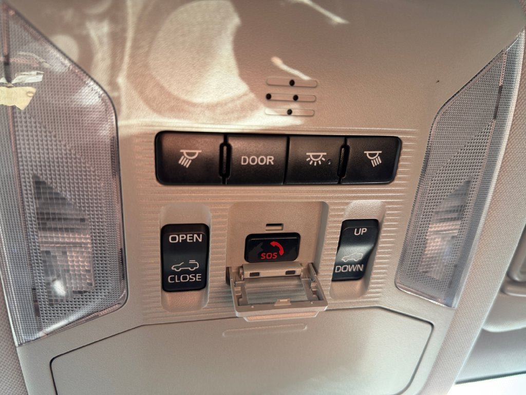 Used 2021 Toyota RAV4 Limited w/ Limited Grade Weather Package AWD/4WD image 32