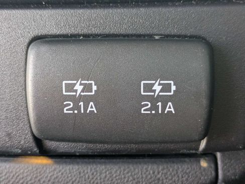 Used 2021 Subaru Ascent Limited w/ Technology Package AWD/4WD image 17