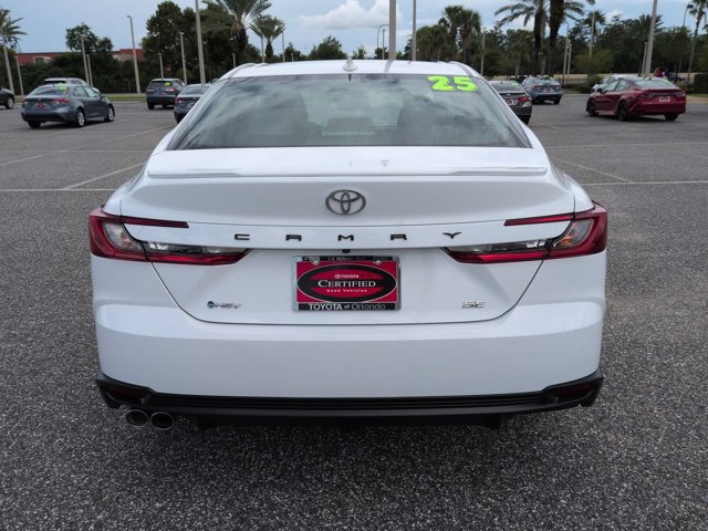 Certified 2025 Toyota Camry SE FWD image 5