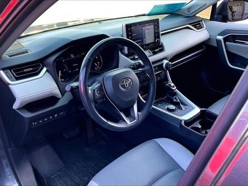 Used 2019 Toyota RAV4 Limited w/ Advanced Technology Package AWD/4WD image 17