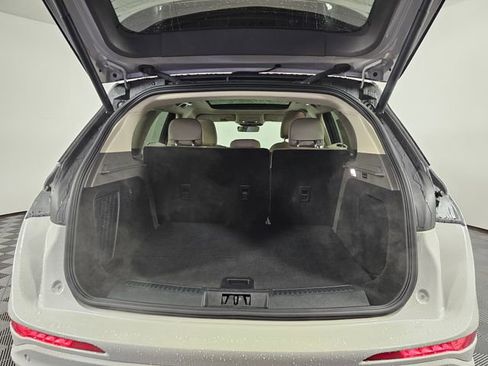 Used 2021 Lincoln Corsair Reserve w/ Equipment Group 201A image 17