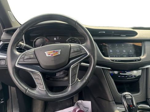 Certified 2023 Cadillac XT5 Premium Luxury AWD/4WD image 12