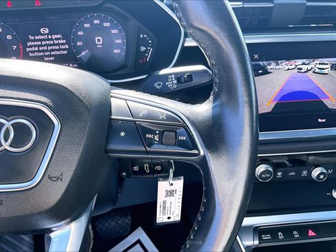 Used 2019 Audi Q3 2.0T Premium image 24