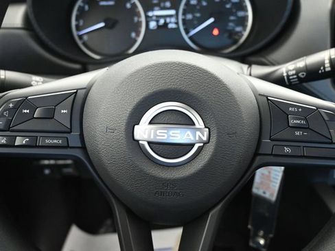 Used 2025 Nissan Versa S w/ Trunk Package FWD image 18
