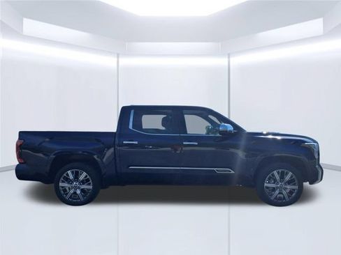 Used 2023 Toyota Tundra Capstone AWD/4WD image 4