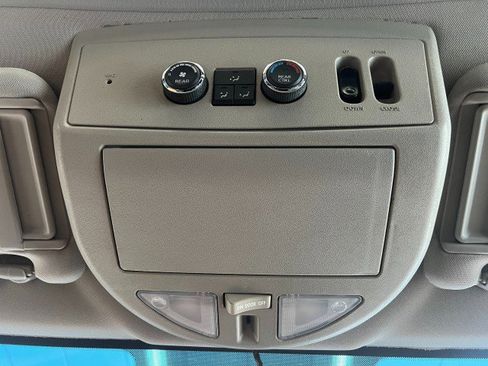 Used 2010 Nissan Armada Platinum AWD/4WD image 27