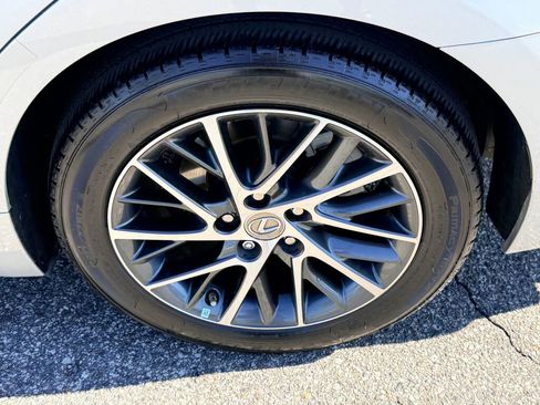 Used 2018 Lexus ES 350 image 9