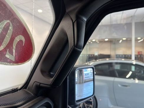 Used 2022 Jeep Wrangler Willys image 31