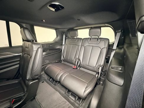 New 2026 Jeep Grand Cherokee L Limited AWD/4WD image 8