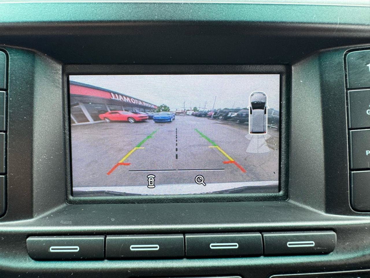 Used 2017 Ford Explorer XLT AWD/4WD image 17