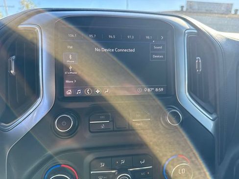 Used 2020 Chevrolet Silverado 1500 RST w/ Texas Edition AWD/4WD image 10