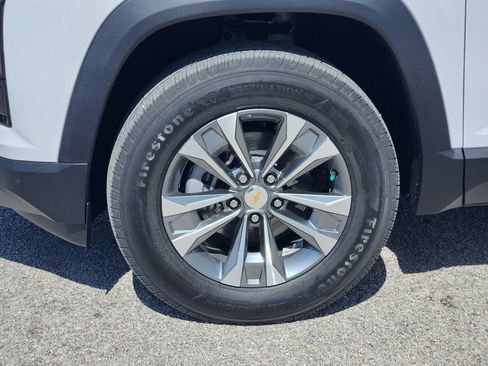 New 2027 Chevrolet Equinox LT FWD image 8