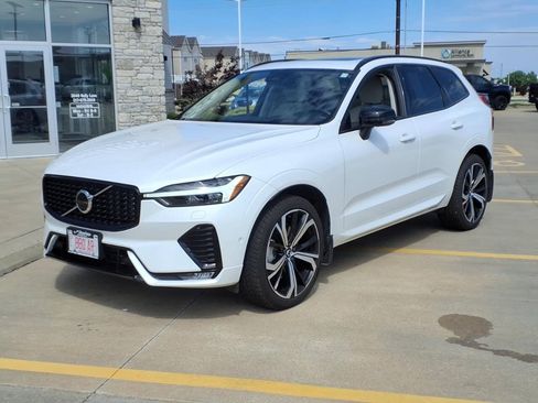Used 2023 Volvo XC60 B6 Ultimate w/ Climate Package AWD/4WD image 8