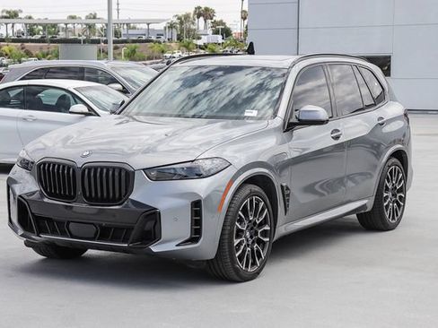 Used 2024 BMW X5 xDrive50e w/ Executive Package AWD/4WD image 3