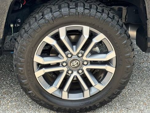 Used 2026 Toyota 4Runner Limited AWD/4WD image 10