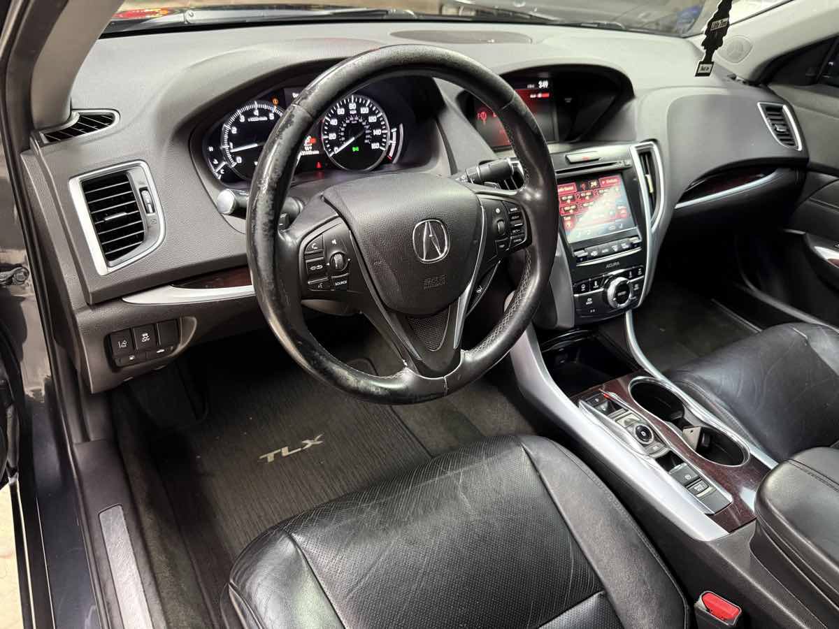 Used 2016 Acura TLX w/ Technology Package FWD image 9