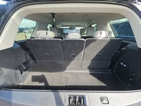Used 2025 Ford Expedition Active AWD/4WD image 14