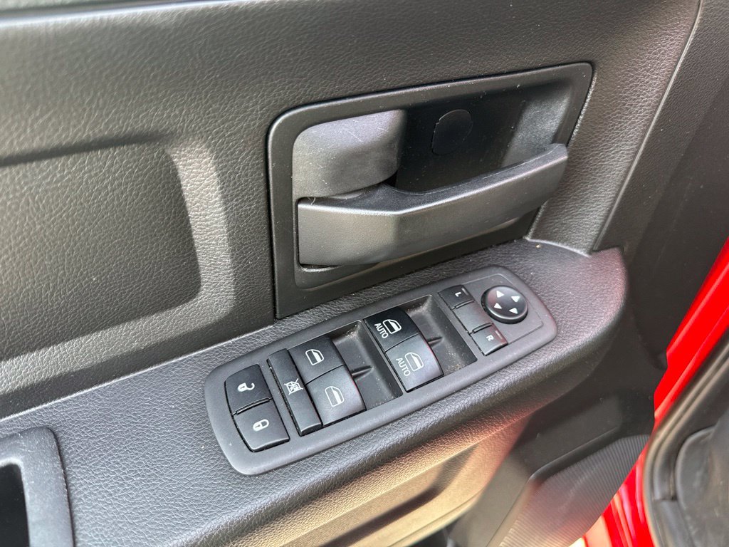 Used 2019 RAM 1500 Express w/ Wheel & Sound Group AWD/4WD image 26