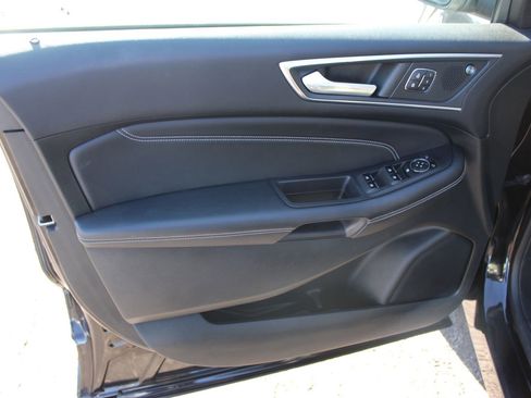 Used 2022 Ford Edge Titanium w/ Class II Trailer Tow Package image 21