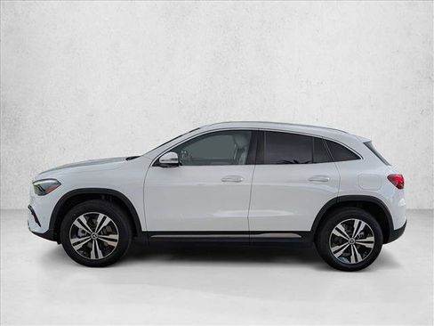 Certified 2026 Mercedes-Benz GLA 250 image 8