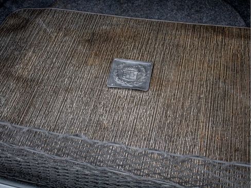 Used 2005 Cadillac De Ville w/ Equipment Group image 27