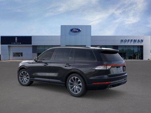 New 2026 Lincoln Aviator AWD w/ Jet Appearance Package image 4