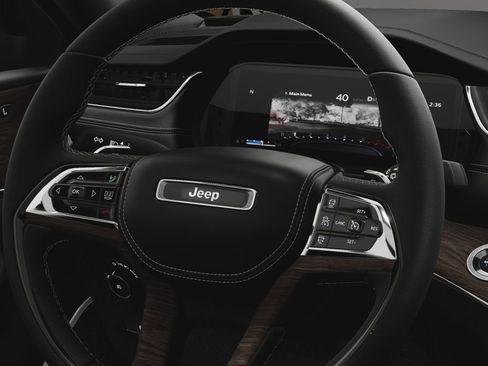 New 2024 Jeep Grand Cherokee Overland w/ Advanced Protech Group III AWD/4WD image 23