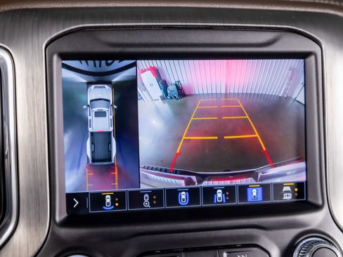 Used 2020 GMC Sierra 3500 Denali w/ Denali Ultimate Package image 11