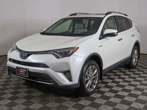 Used 2018 Toyota RAV4 Limited image 9