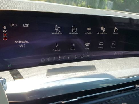 New 2025 Cadillac Escalade IQ Luxury 2 w/ LPO, Radiant Package AWD/4WD image 16