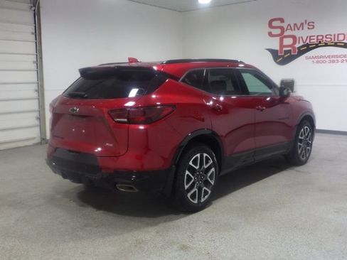 Used 2025 Chevrolet Blazer RS w/ Driver Confidence II Package AWD/4WD image 4
