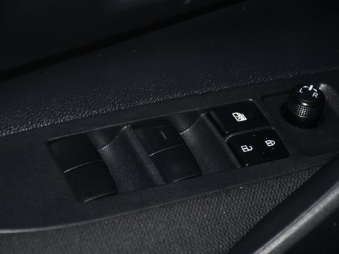 Used 2025 Toyota Corolla LE image 10