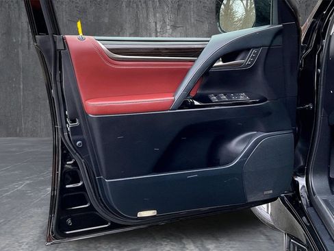 Used 2017 Lexus LX 570 4WD image 20