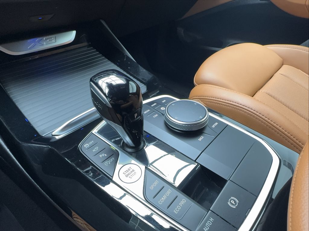 Used 2024 BMW X3 sDrive30i w/ Convenience Package RWD image 46